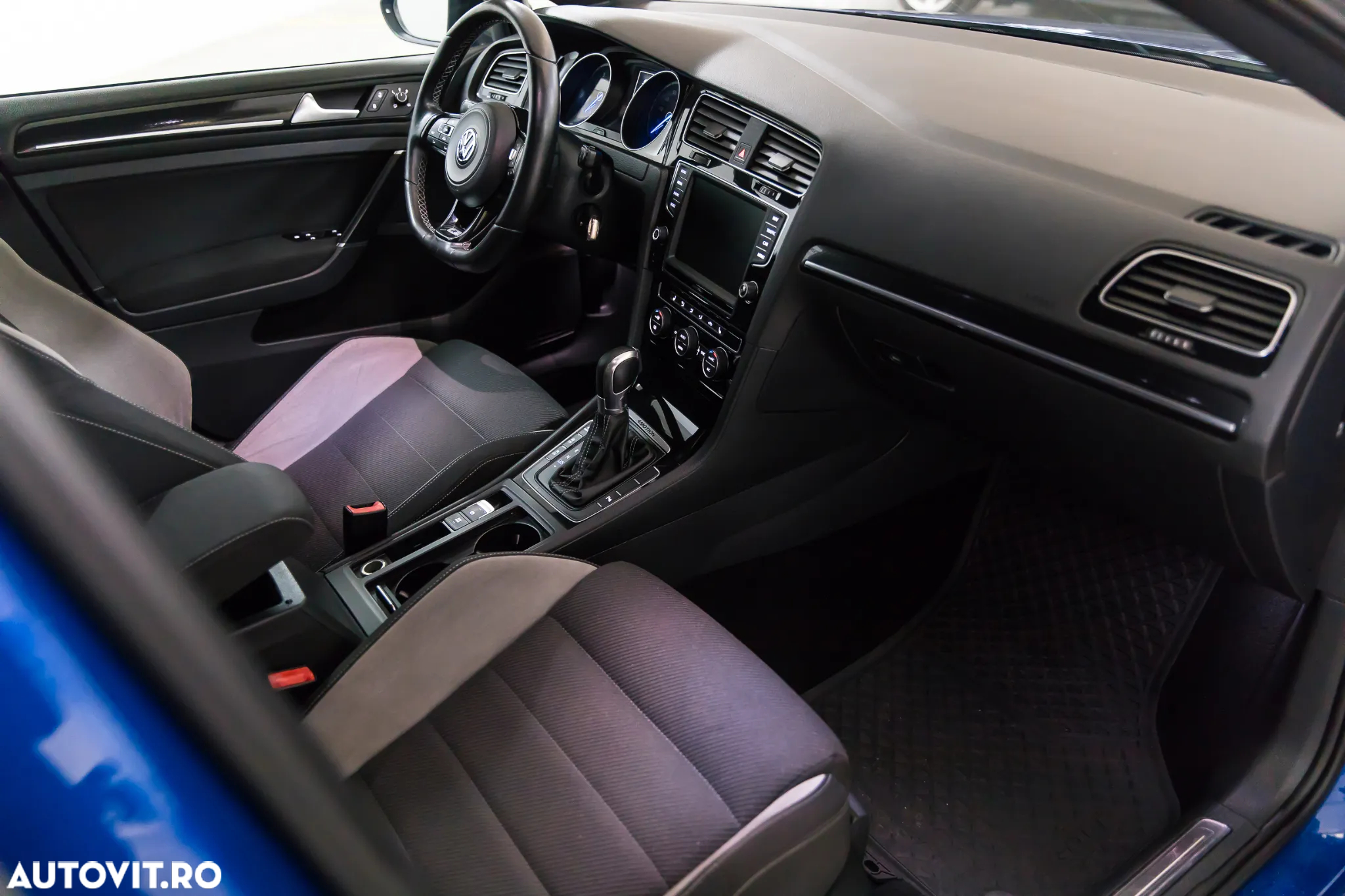 Volkswagen Golf R 2.0 TSI OPF 4Motion DSG - 9