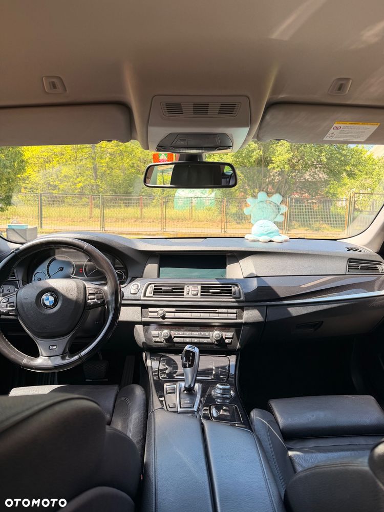BMW Seria 5 520d - 12