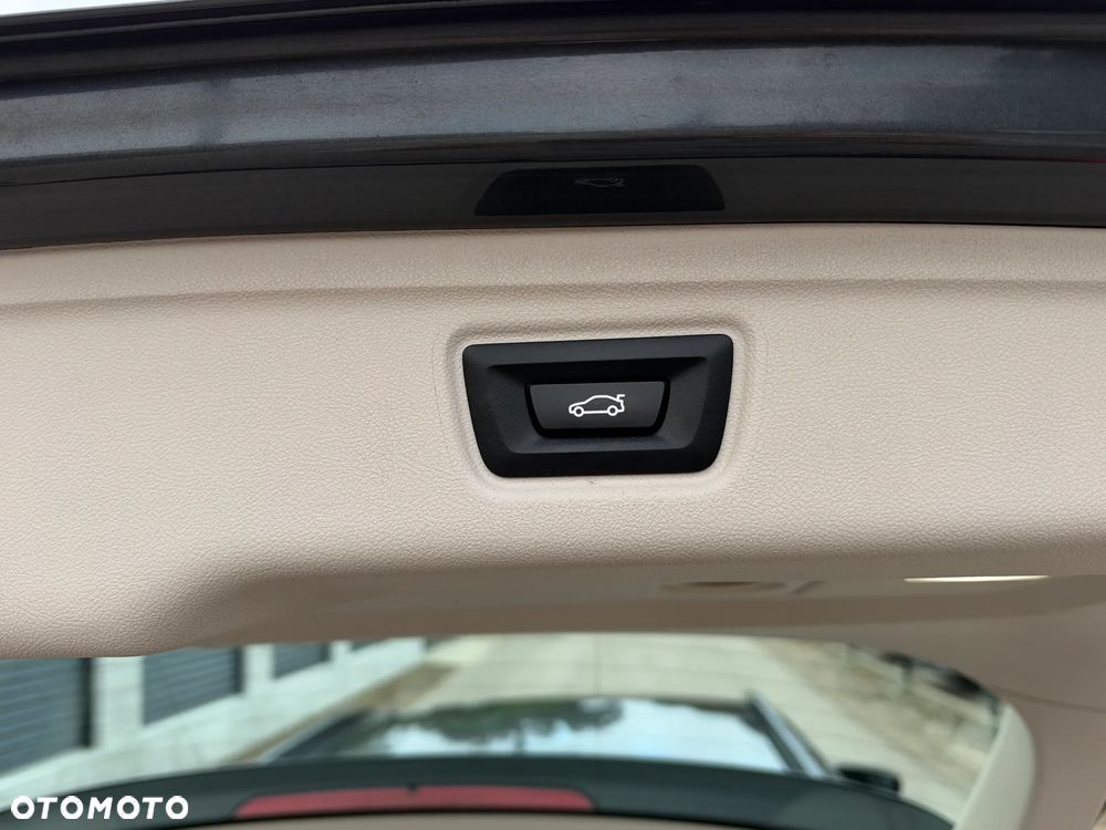 BMW Seria 3 318i Advantage - 35