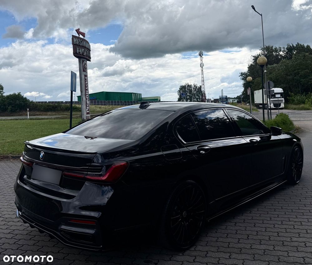 BMW Seria 7 740i Edition Exclusive - 7