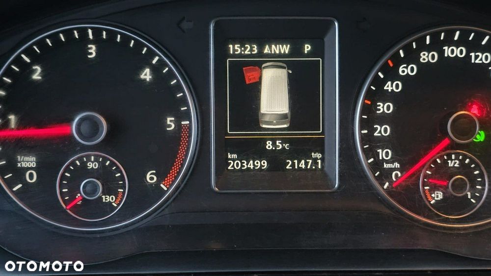 Volkswagen Multivan - 12