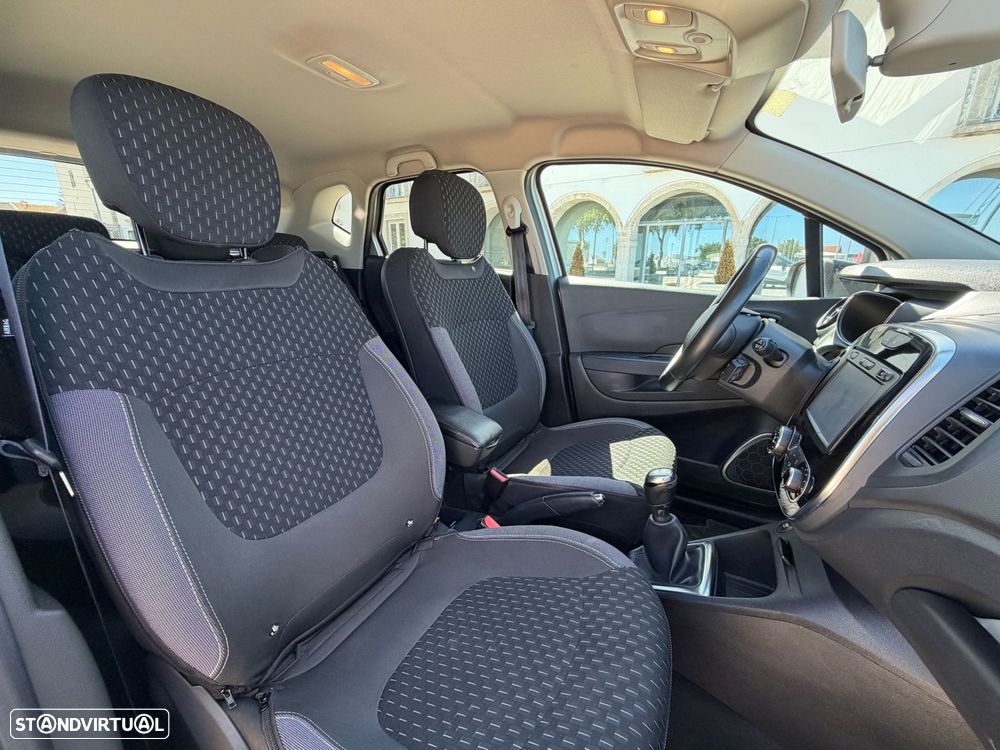 Renault Captur 1.5 dCi Exclusive - 12