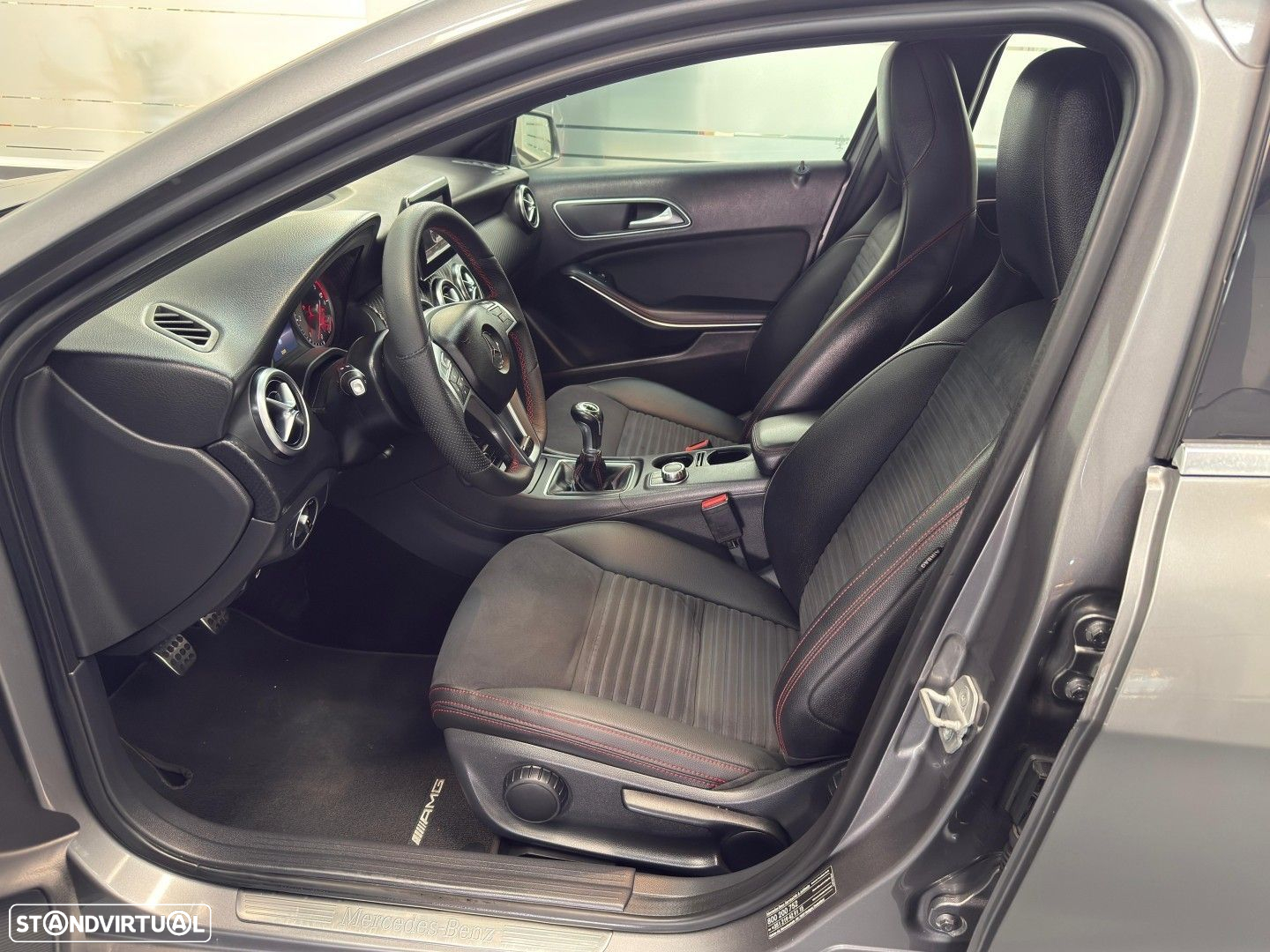 Mercedes-Benz A 200 CDi BE AMG Line - 10