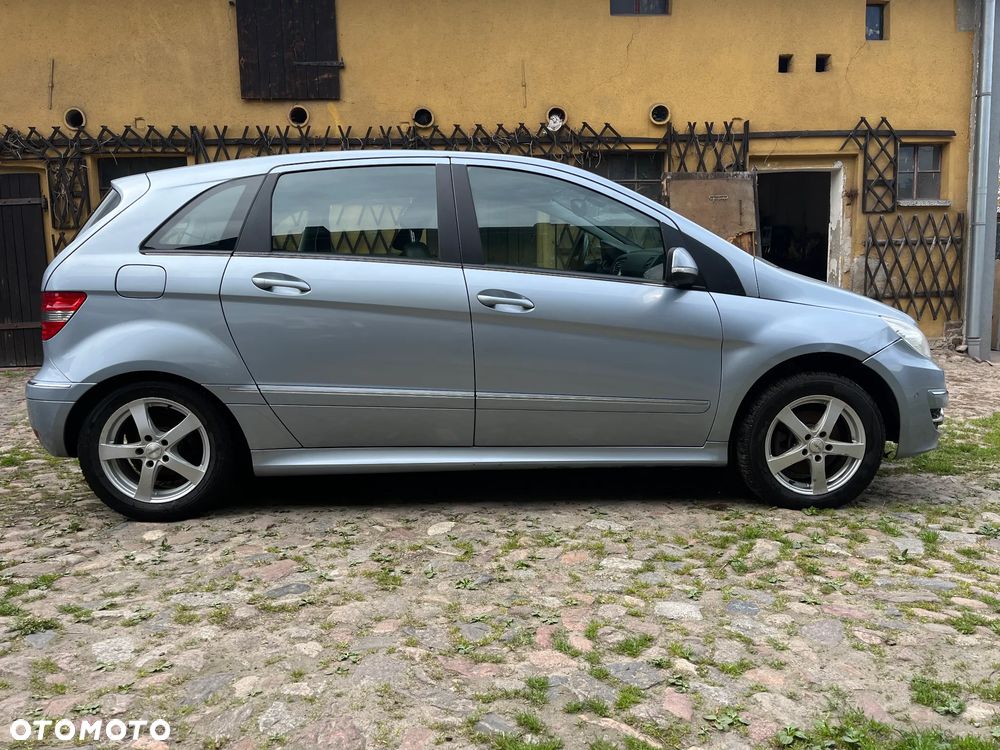 Mercedes-Benz Klasa B 180 CDI Autotronic Special Edition - 6