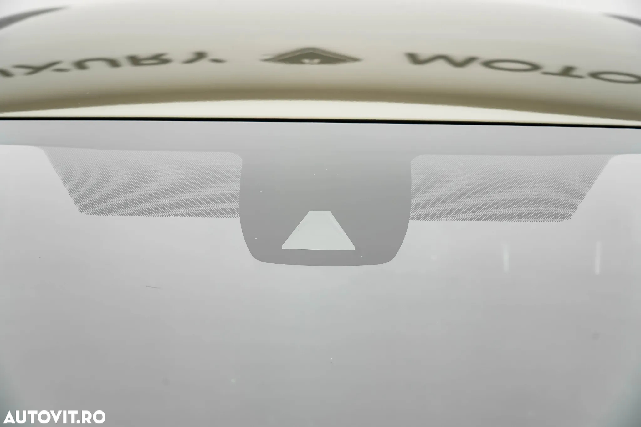 Toyota Corolla 1.8 HSD Dynamic - 29