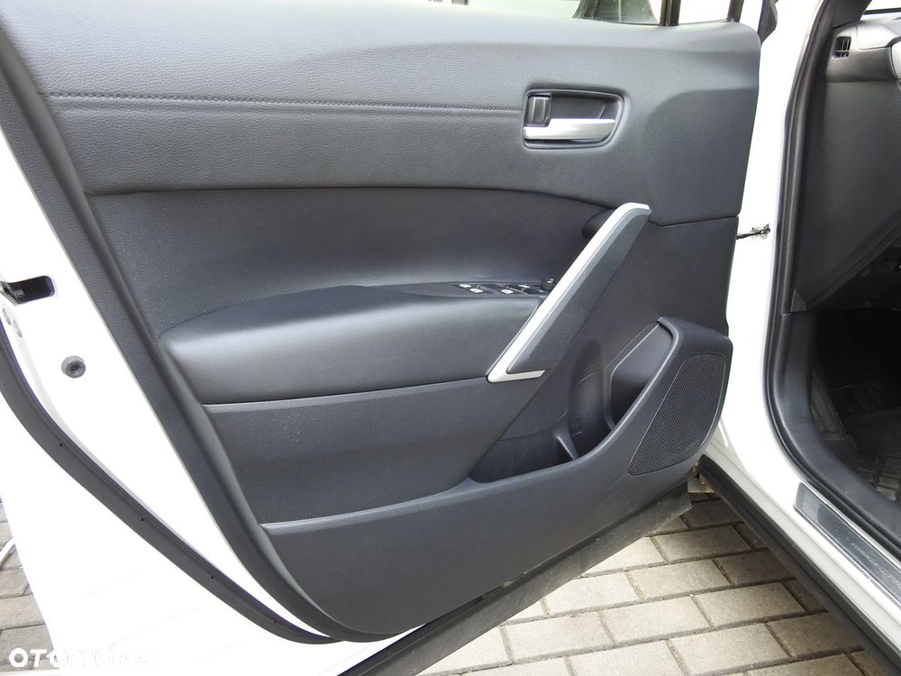 Toyota Corolla Cross 2.0 Hybrid Executive - 8