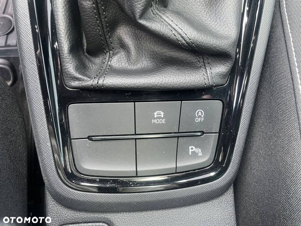 Skoda Kamiq 1.5 TSI Monte Carlo DSG - 21