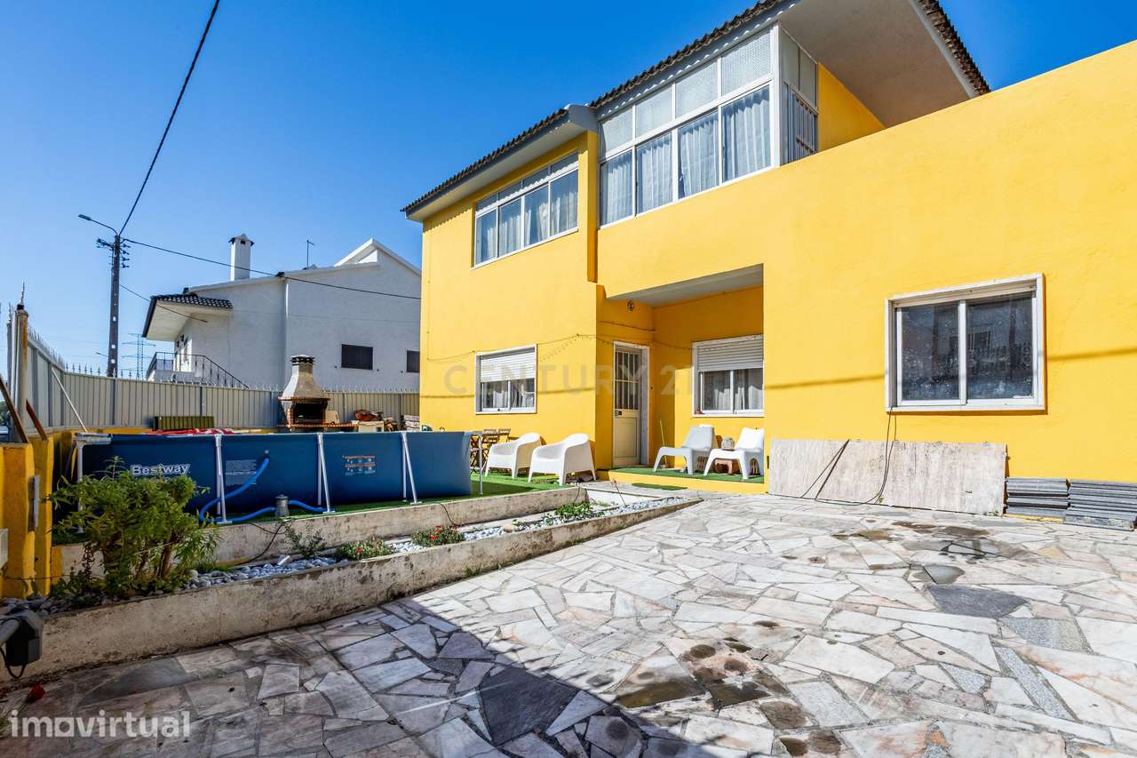 Moradia T4 | 278 m² de construção | Terraço 120 m² | Quintal 110 m² | - Grande imagem: 4/36
