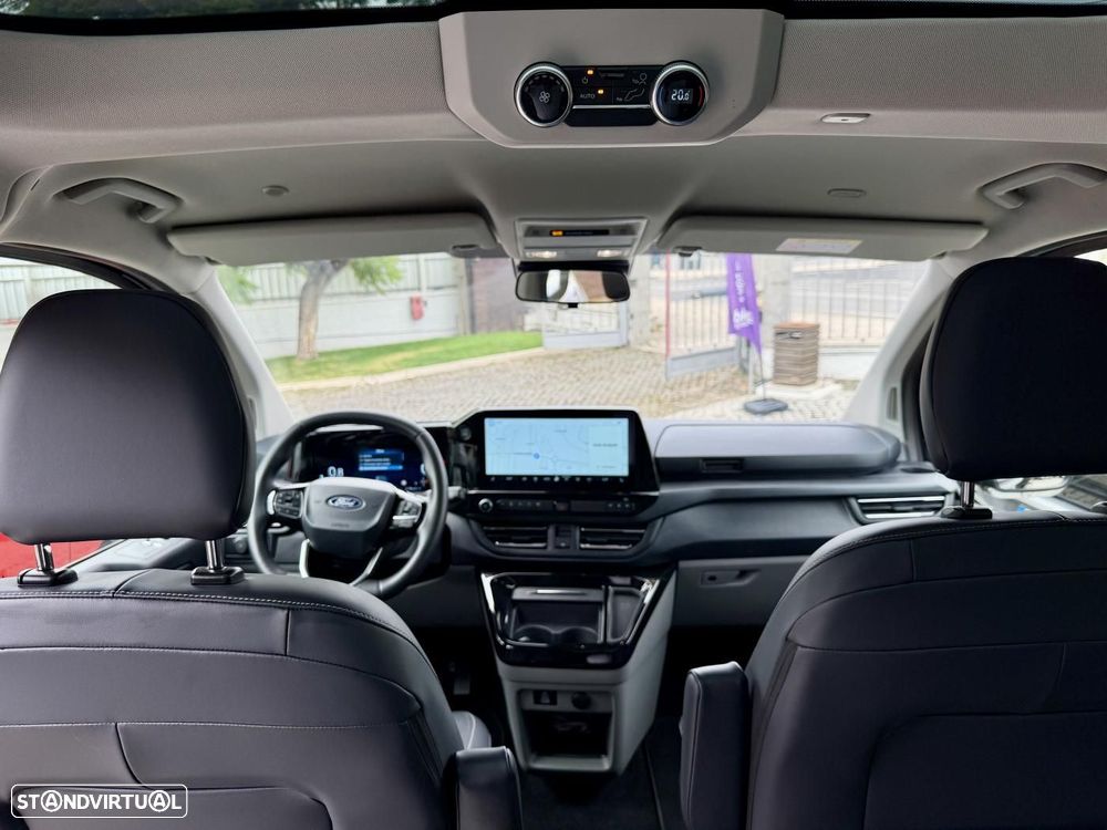 Ford Tourneo Custom - 19