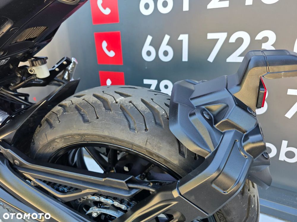 Yamaha MT - 7