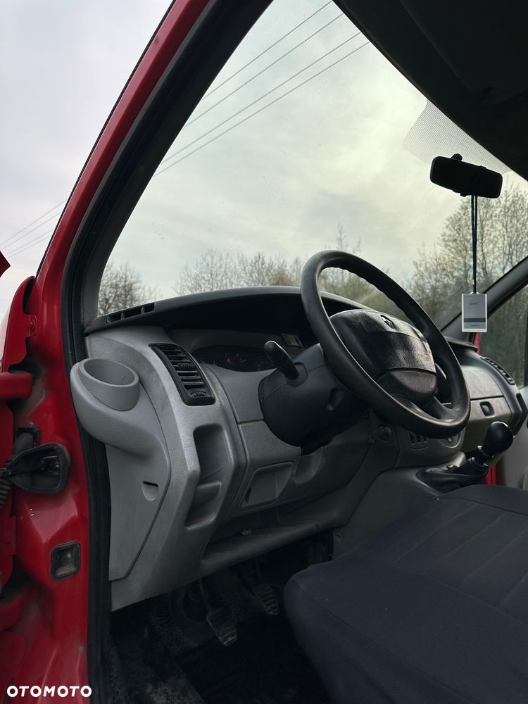 Renault Trafic - 8
