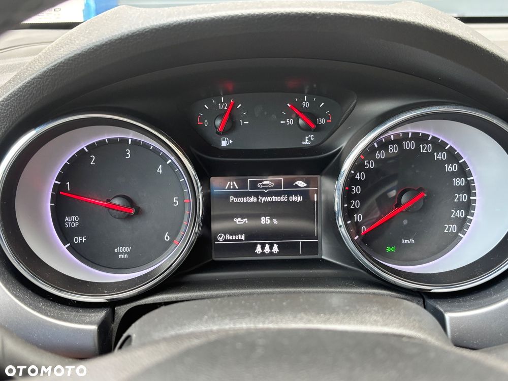 Opel Astra 1.6 CDTI Dynamic S&S - 18