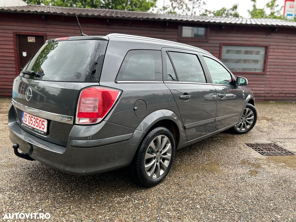 Opel Astra Caravan 1.7 CDTi Cosmo - 4