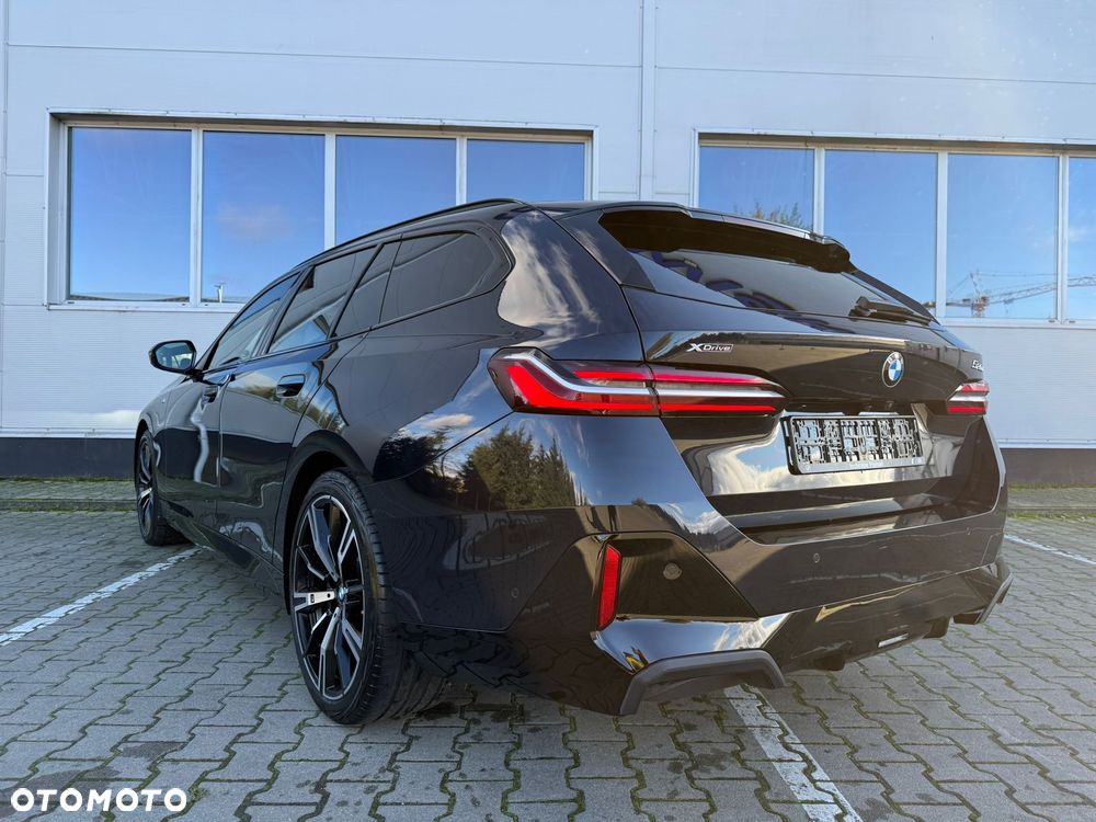 BMW Seria 5 520d xDrive Touring - 14