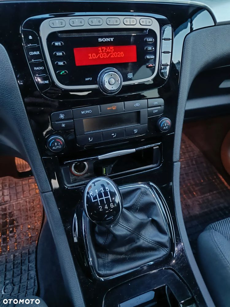 Ford S-Max - 7