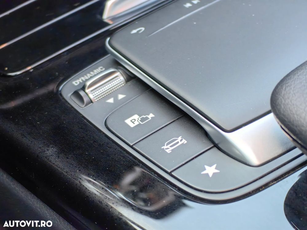 Mercedes-Benz A 180 d Sedan 8G-DCT - 24