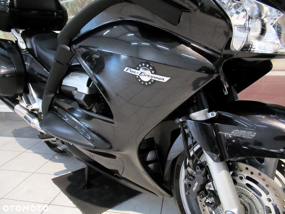 Honda ST - 18