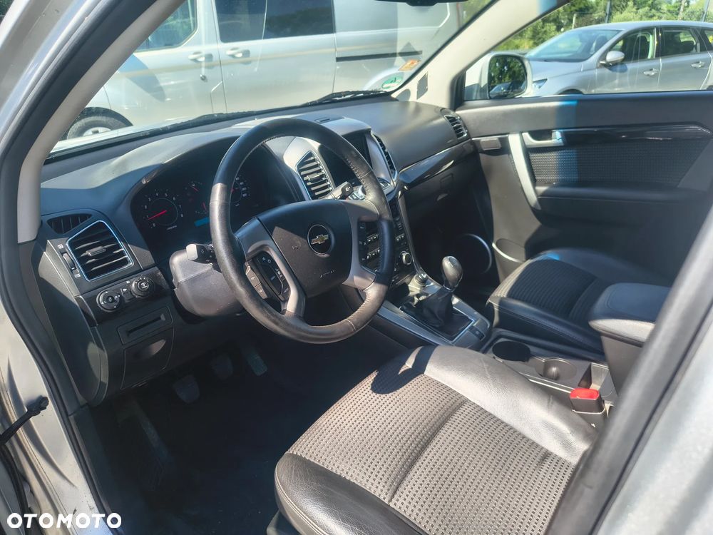 Chevrolet Captiva 2.4 2WD Travel Edition - 14