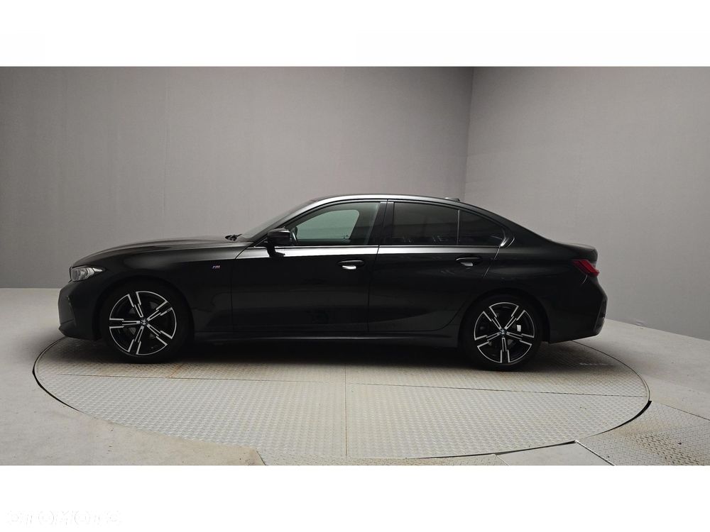 BMW Seria 3 320d xDrive M Sport - 3
