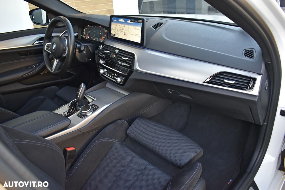 BMW Seria 5 520d xDrive Aut. M Sport Edition - 11