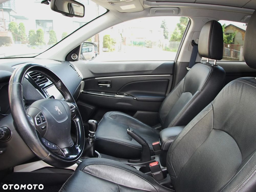 Peugeot 4008 - 8