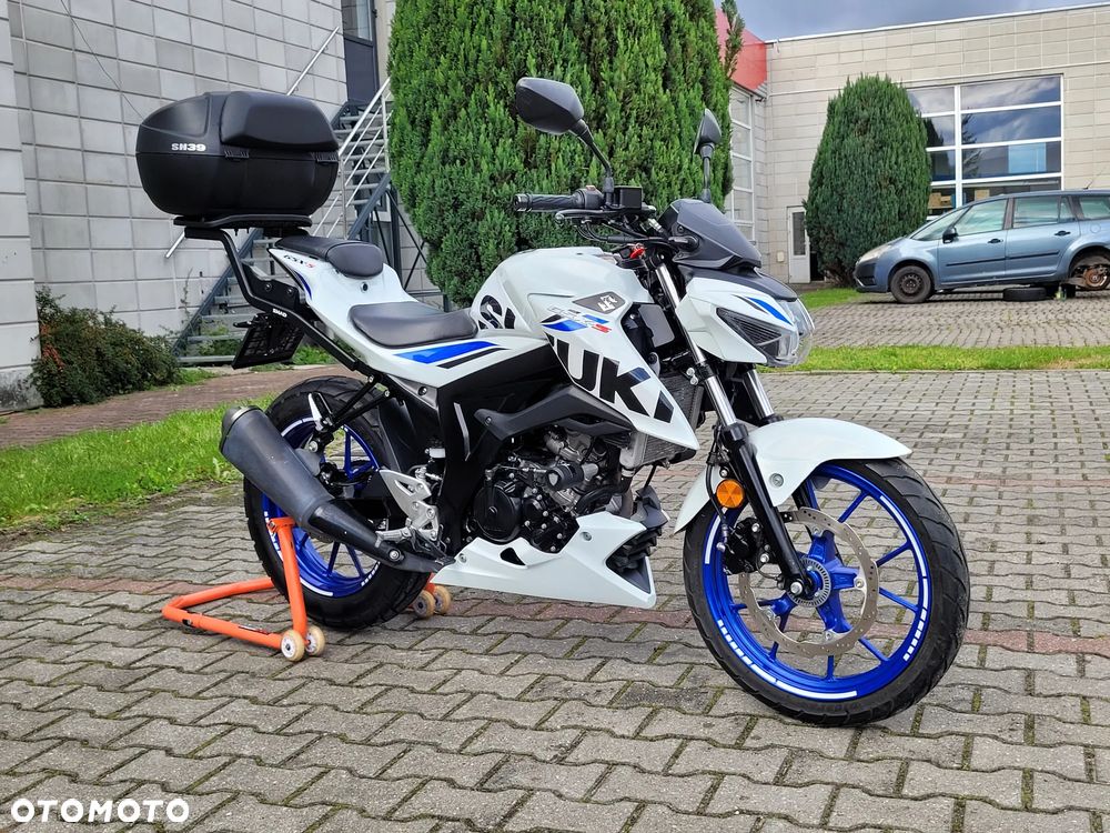 Suzuki GSX - 4