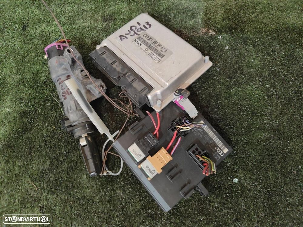 CENTRALINA DO MOTOR UCE AUDI A4 AVANT 8E - 1