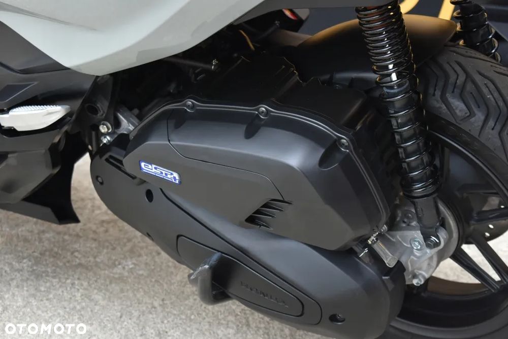Honda NSS - 18