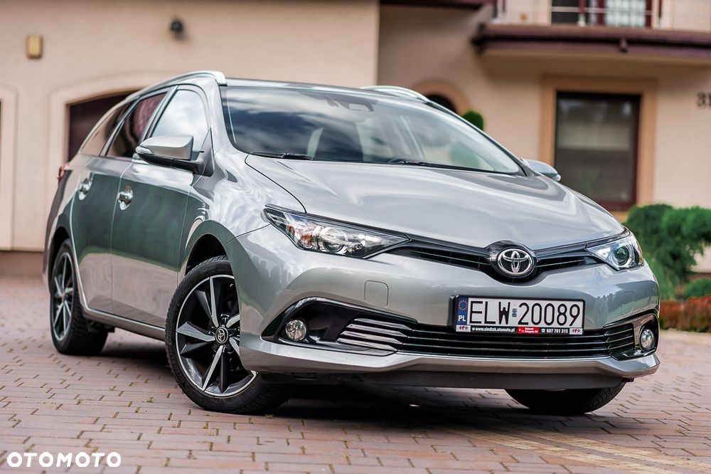 Toyota Auris 1.2 Turbo Design Edition - 4