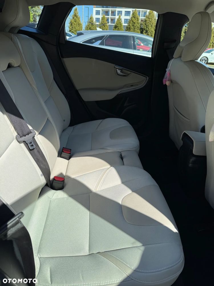 Volvo V40 D3 Kinetic - 20