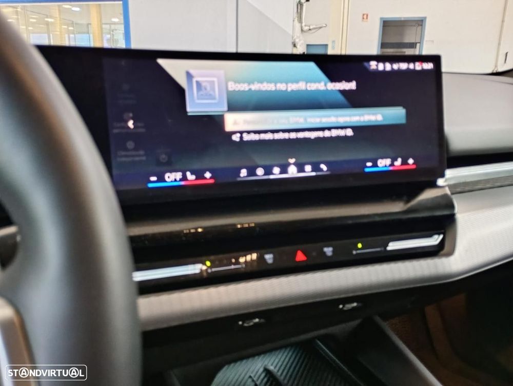 BMW 530 e Pack Desportivo M - 28