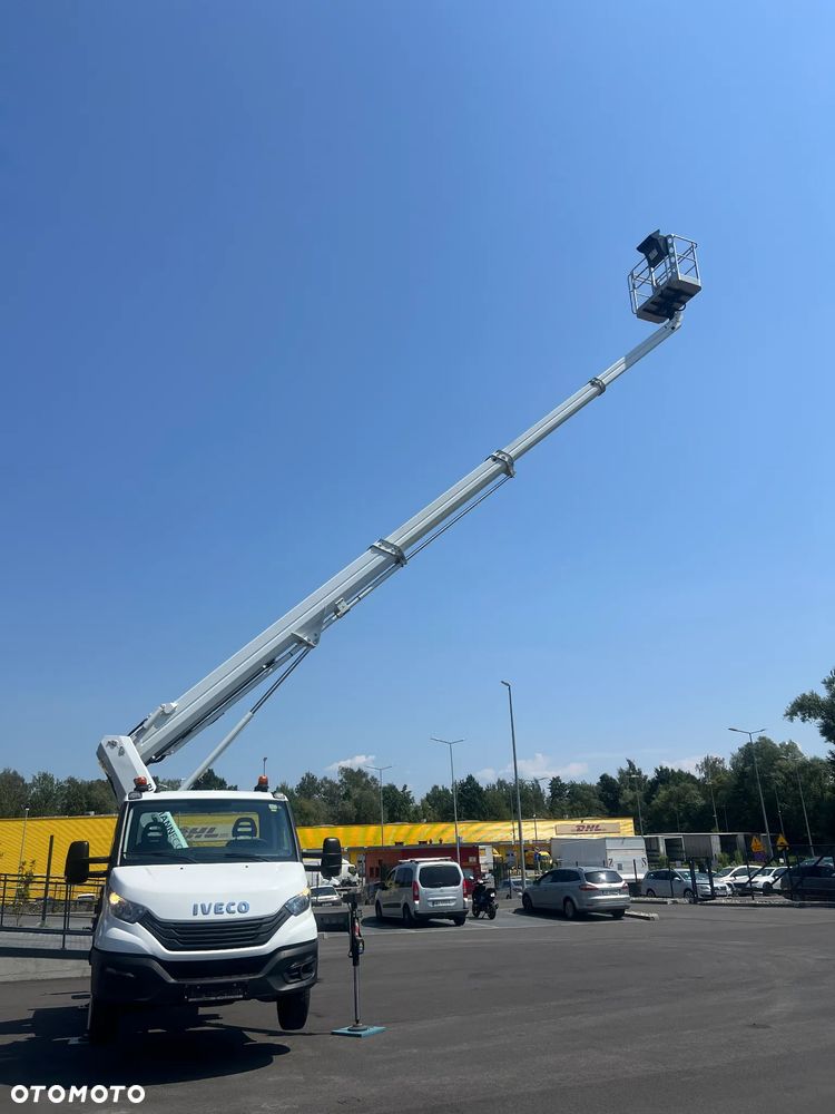 Iveco DAILY 35S14H - 12