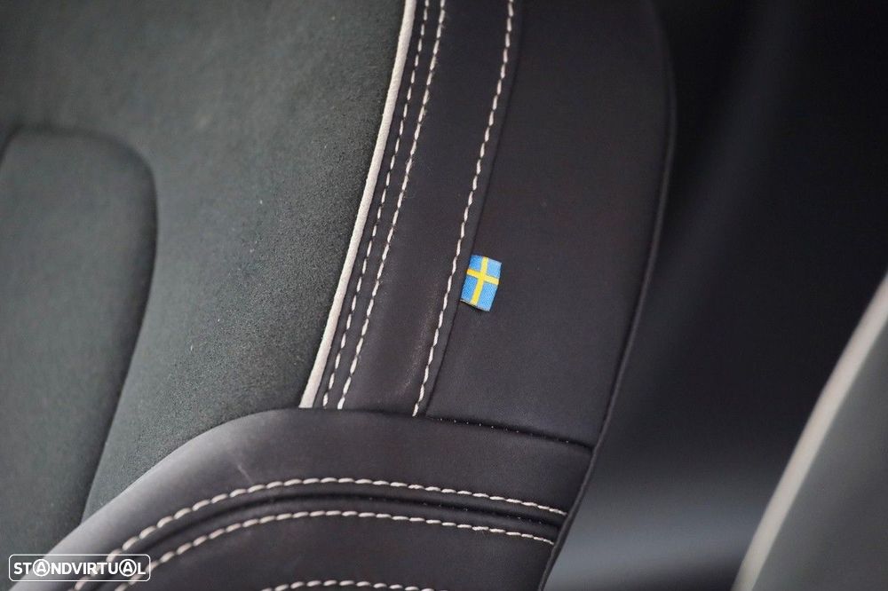 Volvo XC 40 1.5 T2 Plus Dark Auto - 10