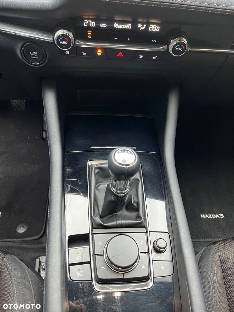 Mazda 3 e-SKYACTIV-G 2.0 M HYBRID - 12