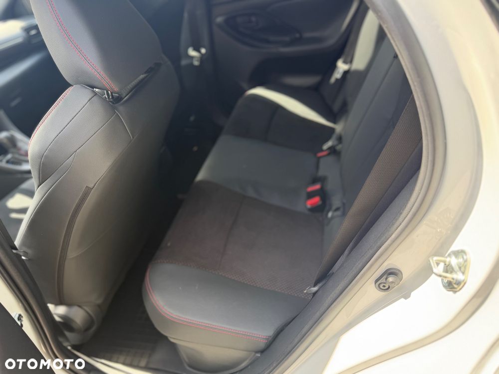 Toyota Yaris 1.5 VVT-i GR SPORT - 13