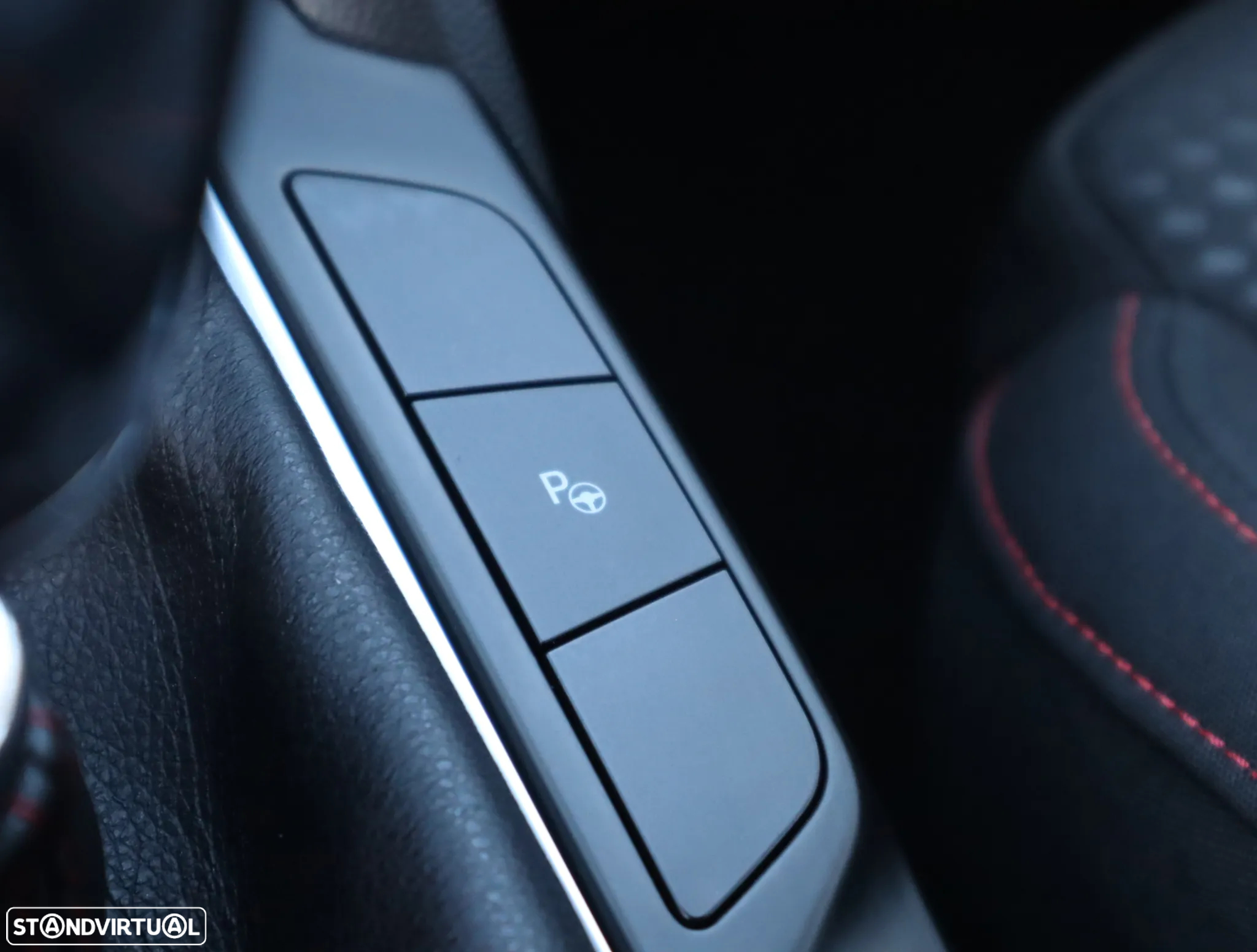 Ford Focus SW 1.0 EcoBoost MHEV ST-Line - 39
