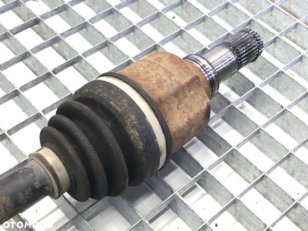 PÓŁOŚ LEWY PRZÓD  SUZUKI SX4 (EY, GY) 2006 - 2022 1.6 DDIS (RW 416D) 66 kW [90 KM] olej - 2