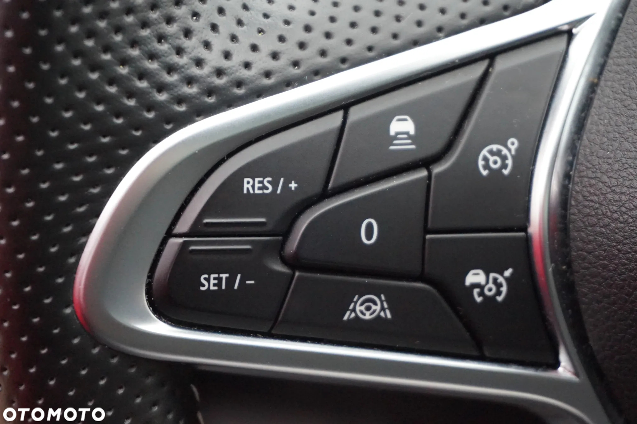 Renault Arkana 1.3 TCe mHEV R.S Line EDC - 11