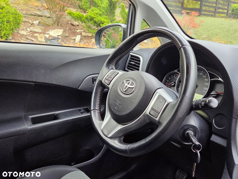 Toyota Verso S 1.33 VVT-i Life - 19