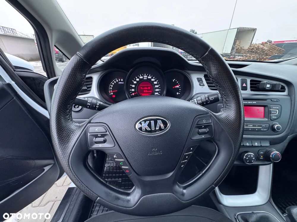 Kia Ceed 1.4 M - 16