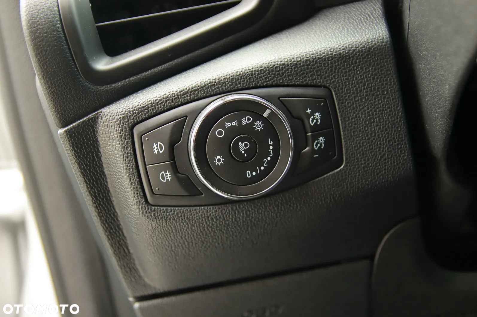 Ford EcoSport 1.0 EcoBoost ST-LINE - 26