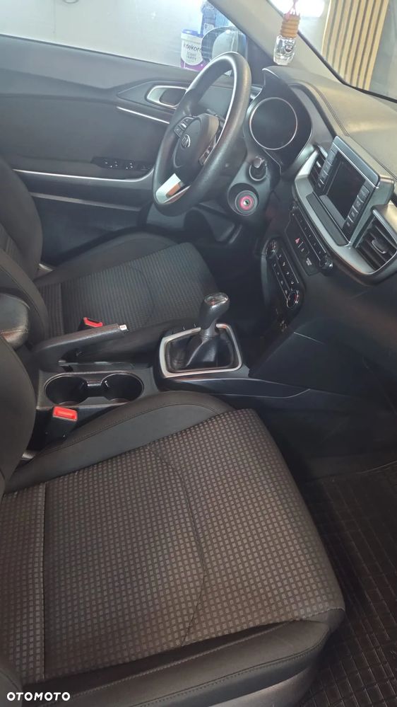 Kia Ceed 1.4 M - 7
