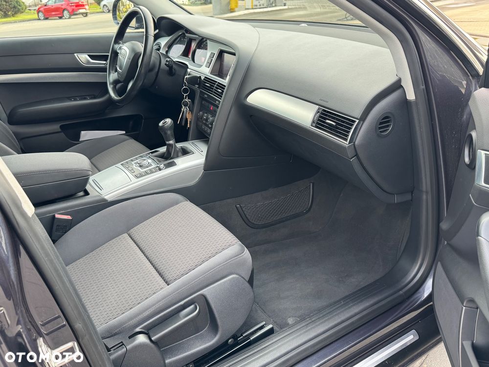 Audi A6 Avant - 11