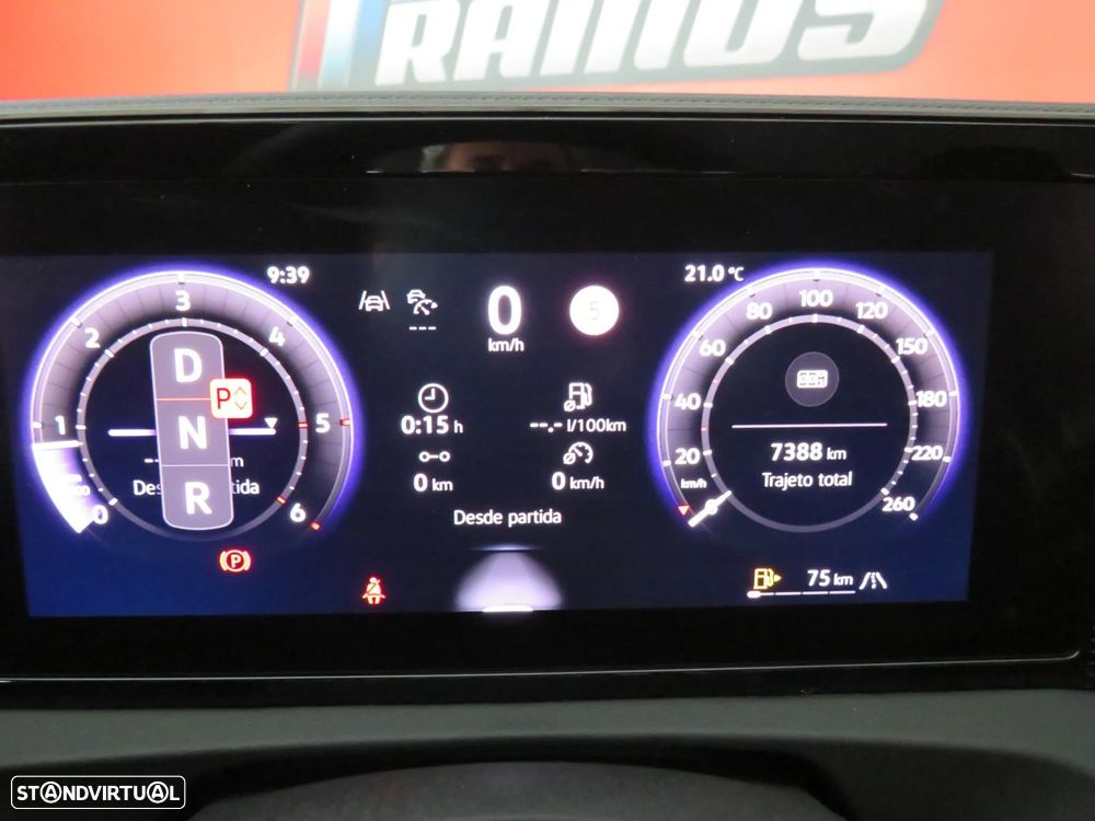 VW Tiguan 2.0 TDI Urban DSG - 17