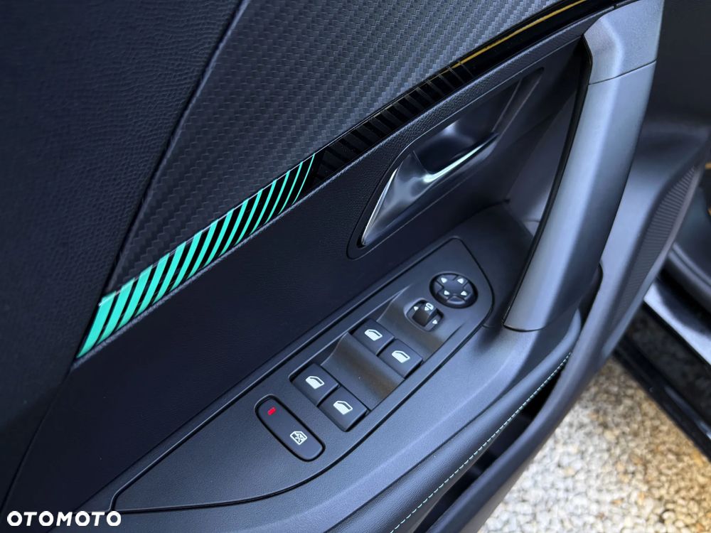 Peugeot 2008 1.2 PureTech Allure Pack S&S - 34