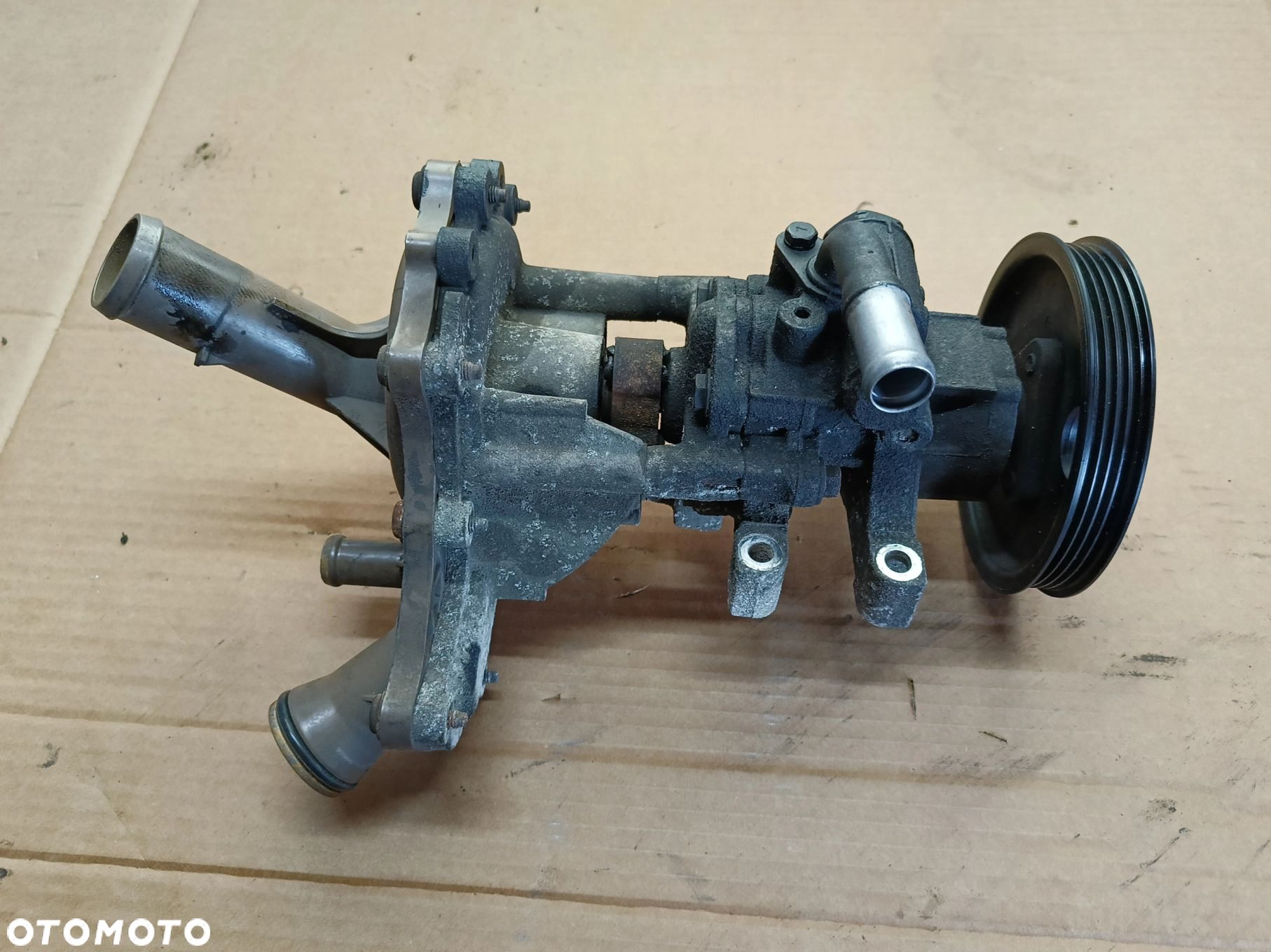 Transit Custom pompa wspomagania pompa wody 2,2TDCI Transit MK8 Tourneo Ford - 2