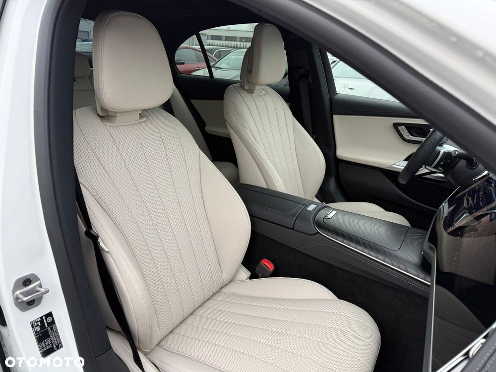 Mercedes-Benz Klasa E - 26