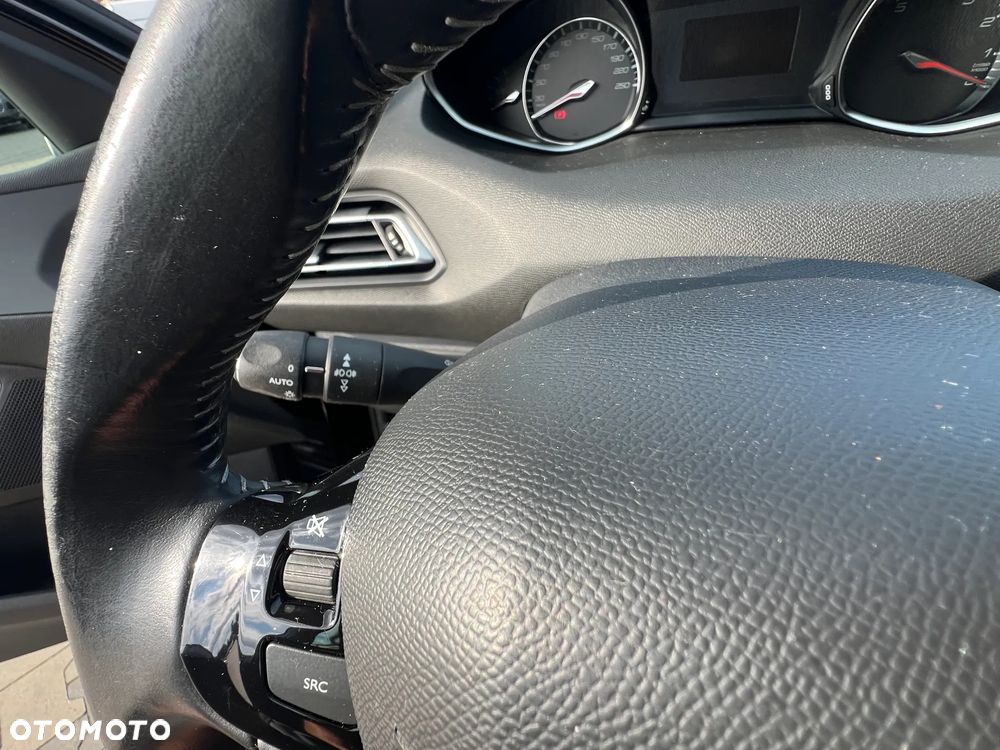 Peugeot 308 125 THP Active - 24