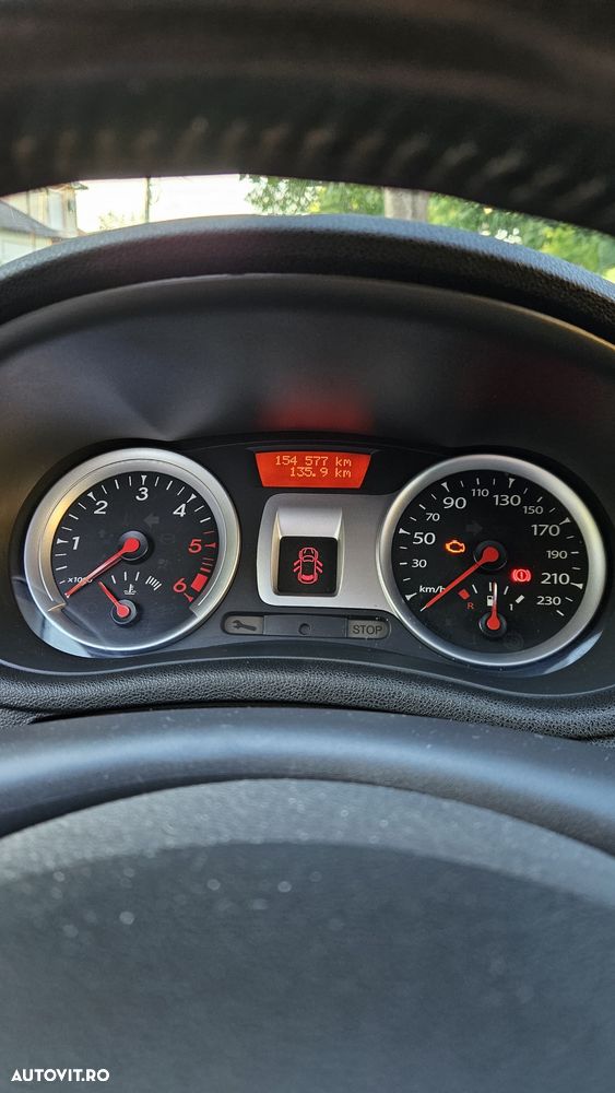 Renault Clio 1.5dCi Team - 8