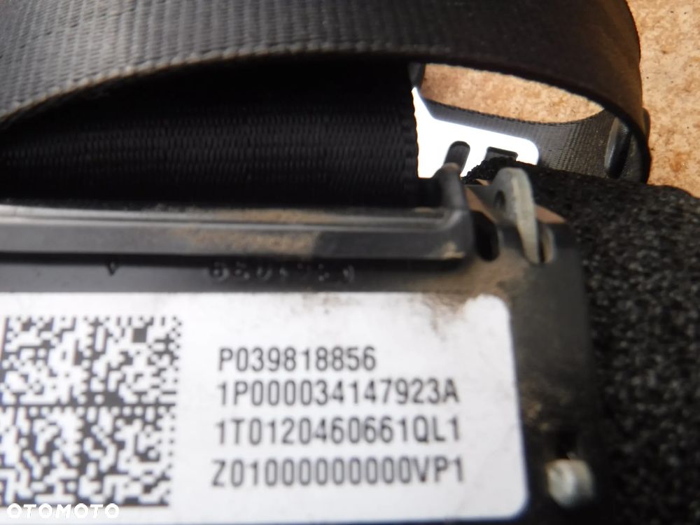 Volvo S60 II V60 pas bezpieczenstwa tyl napinacz - 3